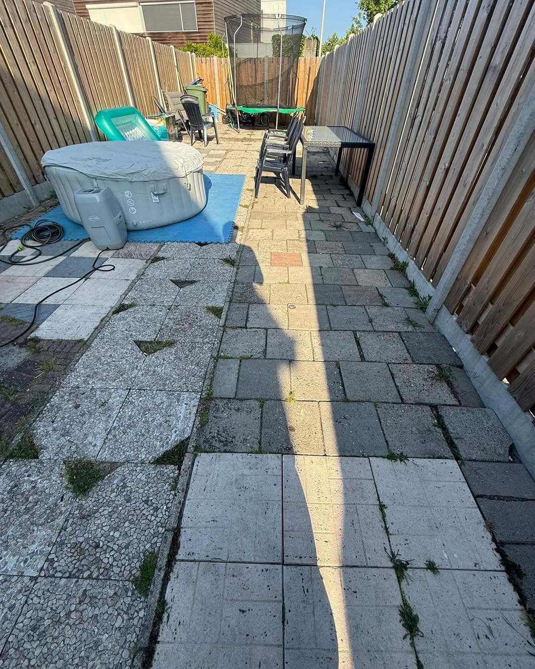 Tuinpad schoonmaak - Voor